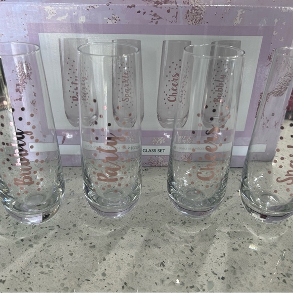 DRINK GLASSES • Set of 4 • Medium • Clear - Picture 4 of 8